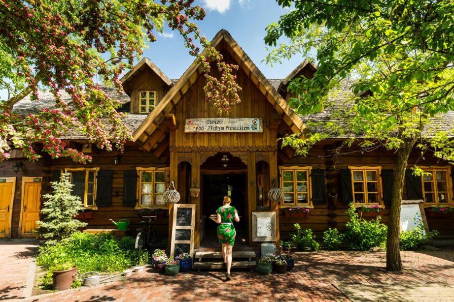 Oberza Pod Zlotym Prosiakiem Hotel Nieborów Exterior foto